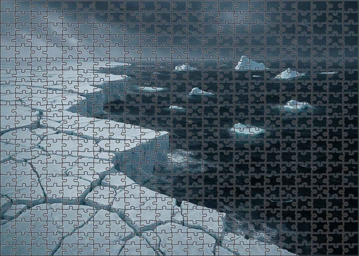 Frozen Ice Shelf Edge 500 Piece Puzzle