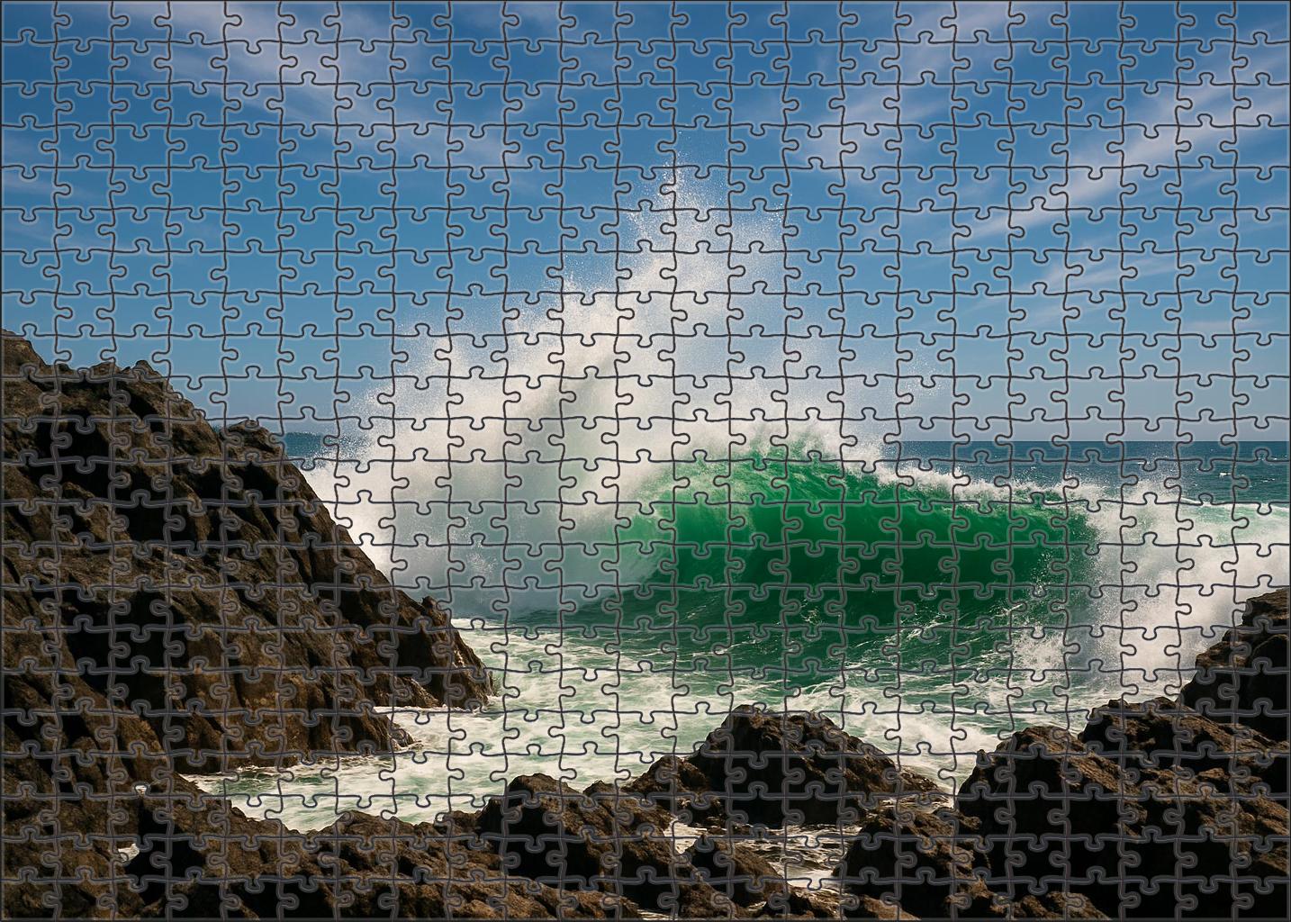 Emerald Wave Point 50 Piece Puzzle