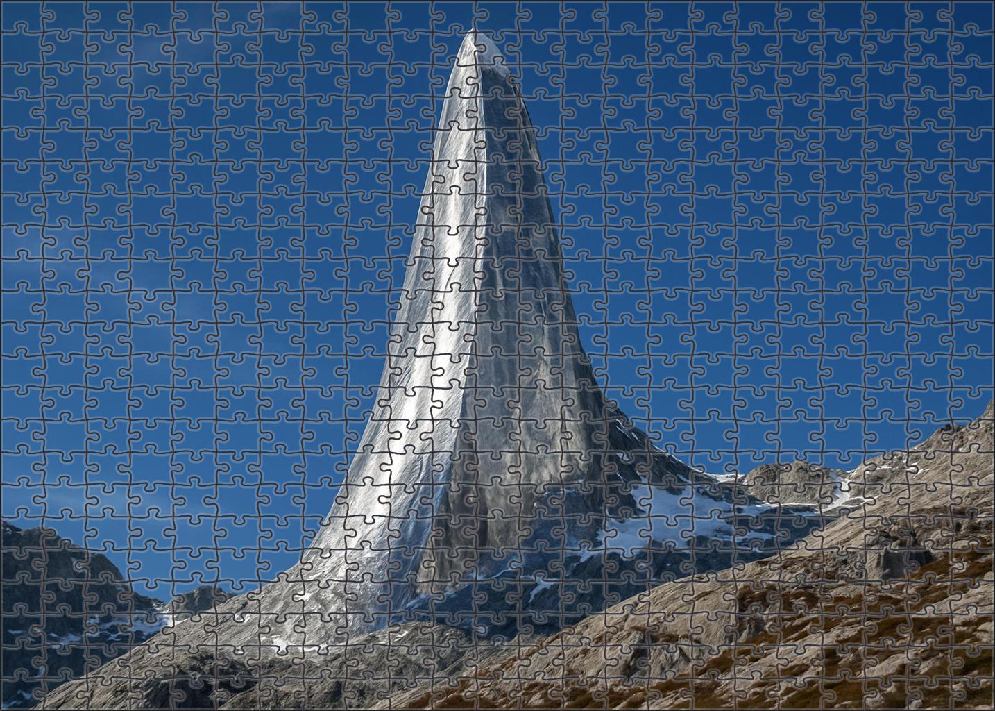 Silver Glacier Spire 200 Piece Puzzle