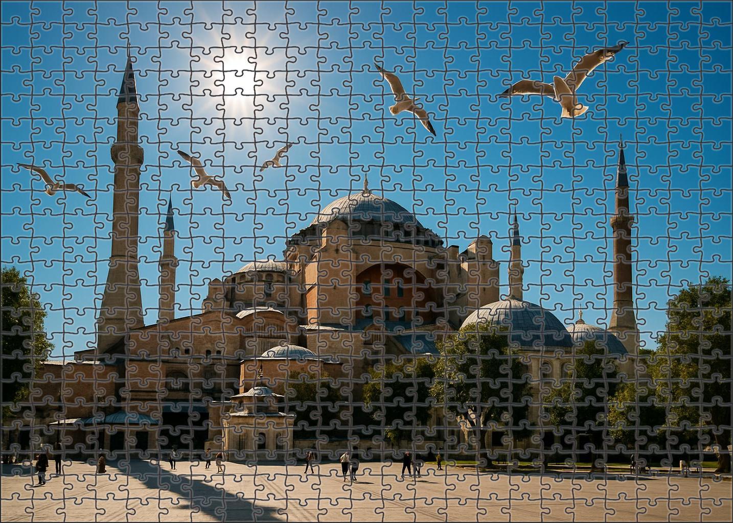 Hagia Sophia Located In Istanbul Turkey Recognized By 7492 Worldwide As A Historic Byzantine Masterpiece And Religious Symbol Easy Puzzles