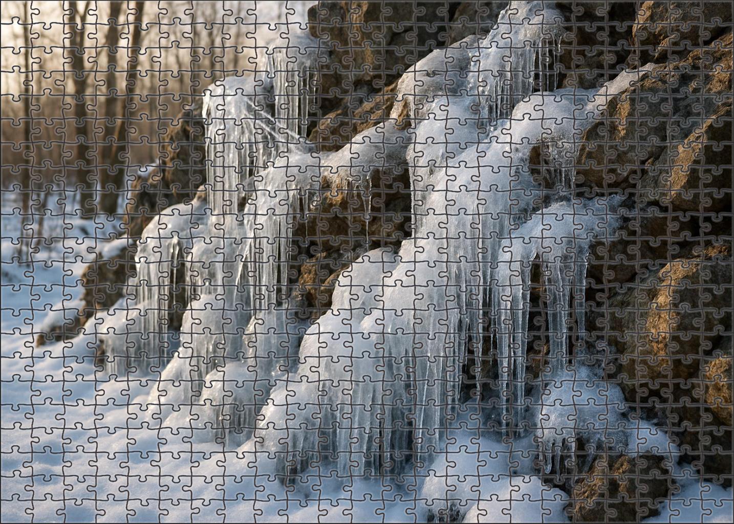 Frozen Lace Cascade 200 Piece Puzzle