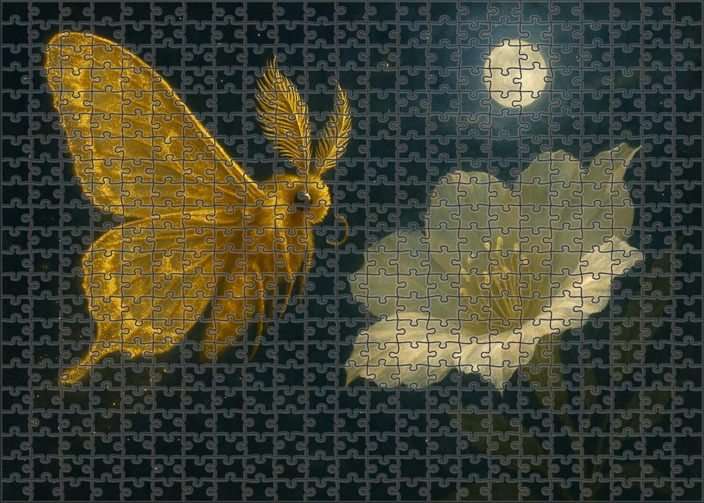 Golden Crest Moth 300 Piece Puzzle