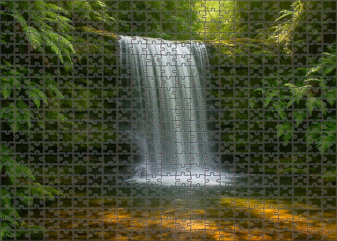 Emerald Shroud Cascade 200 Piece Puzzle