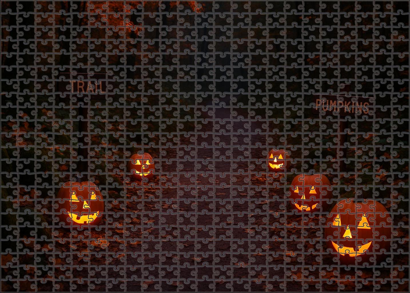Twilight Pumpkin Lantern Trail 1000 Piece Puzzle