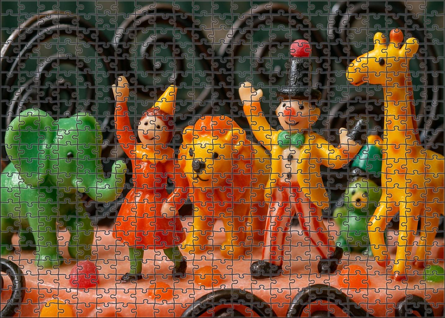 Marzipan Circus Parade 300 Piece Puzzle