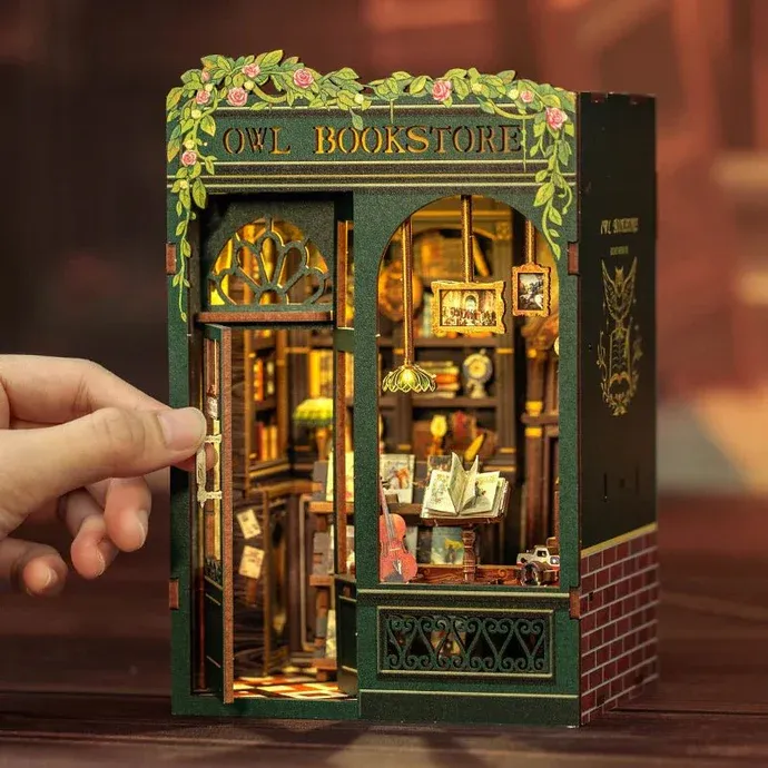 Owl Bookstore DIY Book Nook Kit