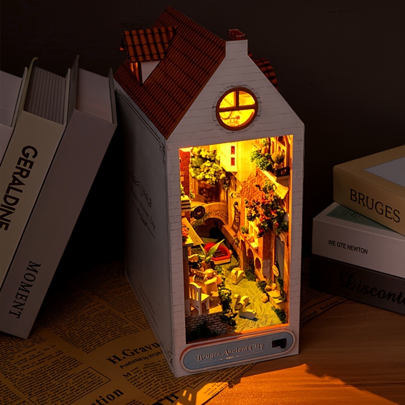 DIY 3D Bruges City Book Nook Book Stand
