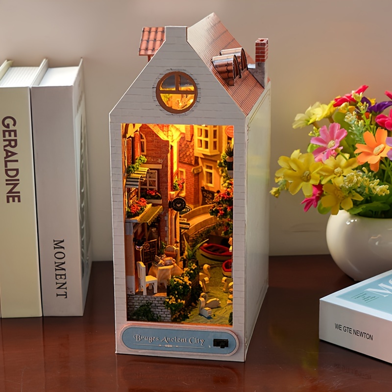 DIY 3D Bruges City Book Nook Book Stand