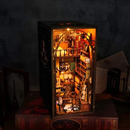 Mira Magic House DIY Book Nook Kit