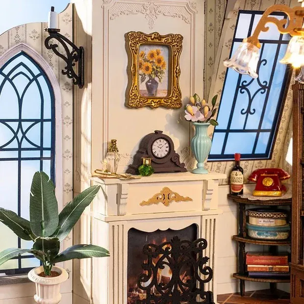 Catherines Living Room DIY Miniature House