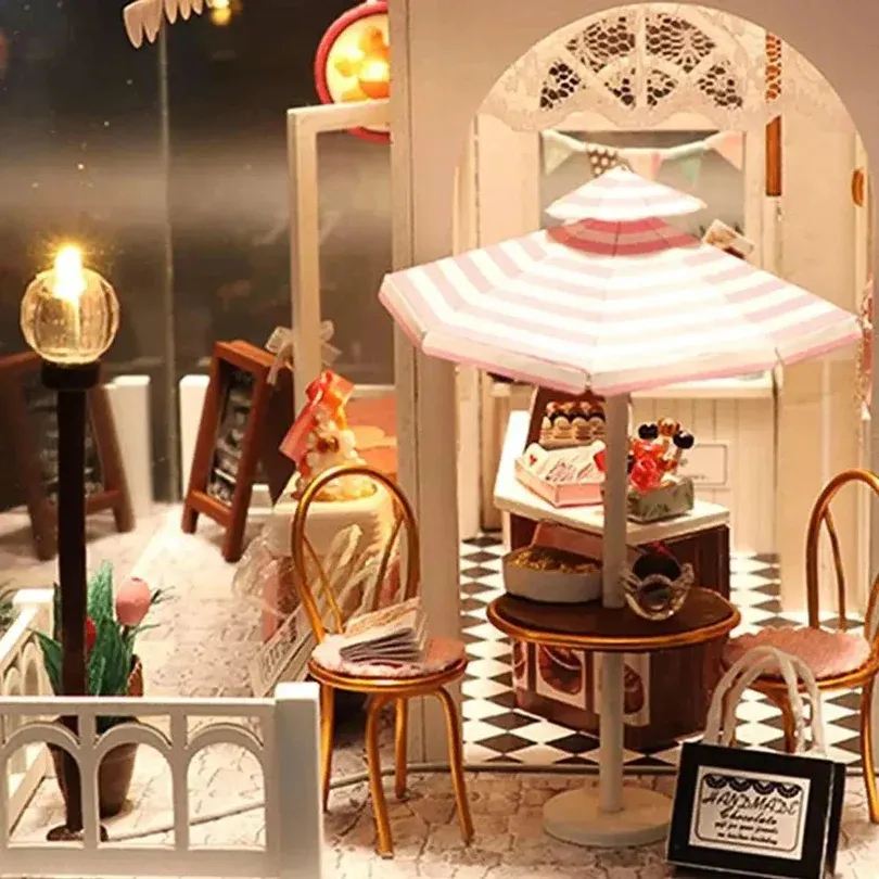 Chocolate Shop Miniature Kit