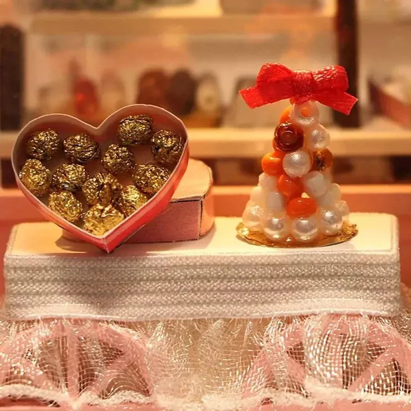 Chocolate Shop Miniature Kit