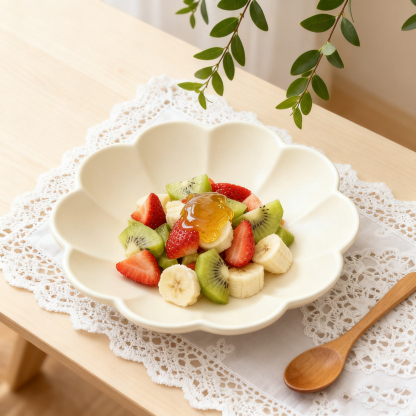 Assiette en céramique à pétales design