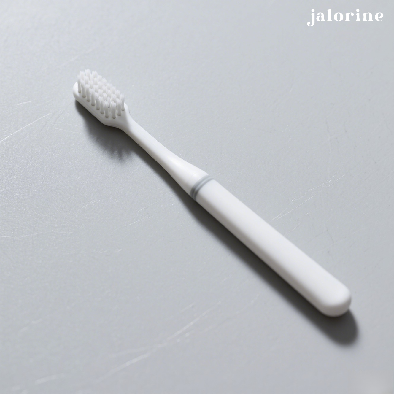 Brosse à dents à poils souples pour adultes