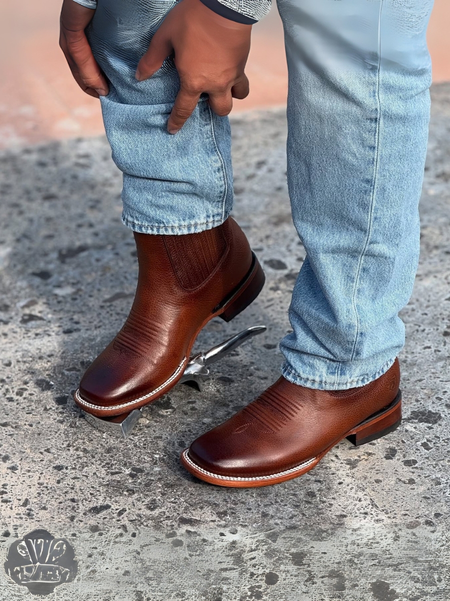 Men's Cowboy Bootie In Bull Last