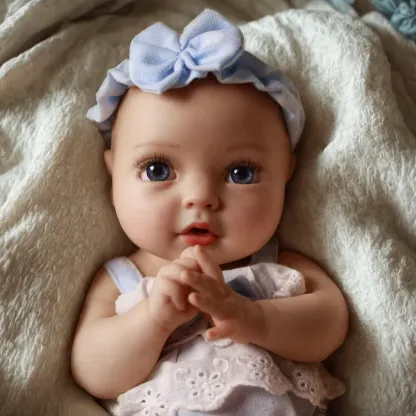 Incredibly Lifelike Silicone Doll 👶 with a Realistic Weight & Warm Touch ❤️✨