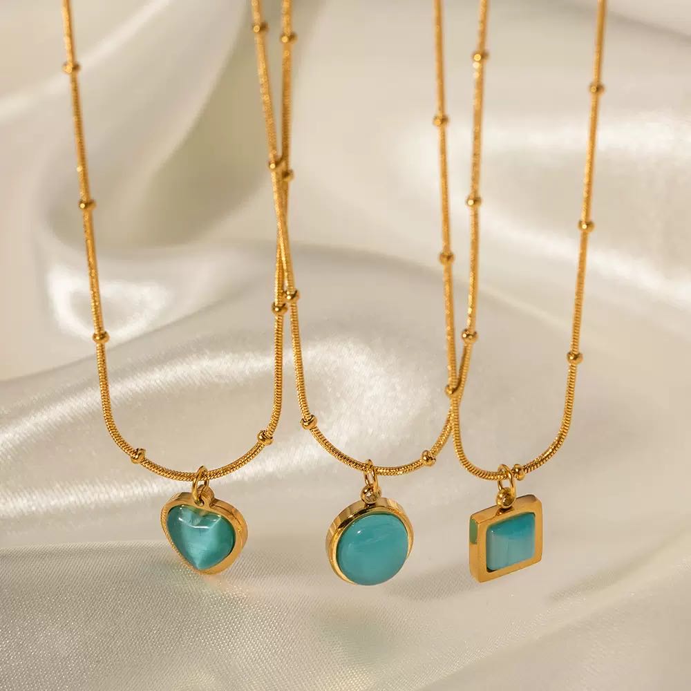 Fashionable Blue Cat's Eye Square Statement Necklace
