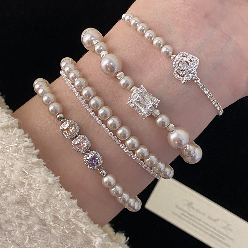 Elegant Temperament Pearl Bracelet 