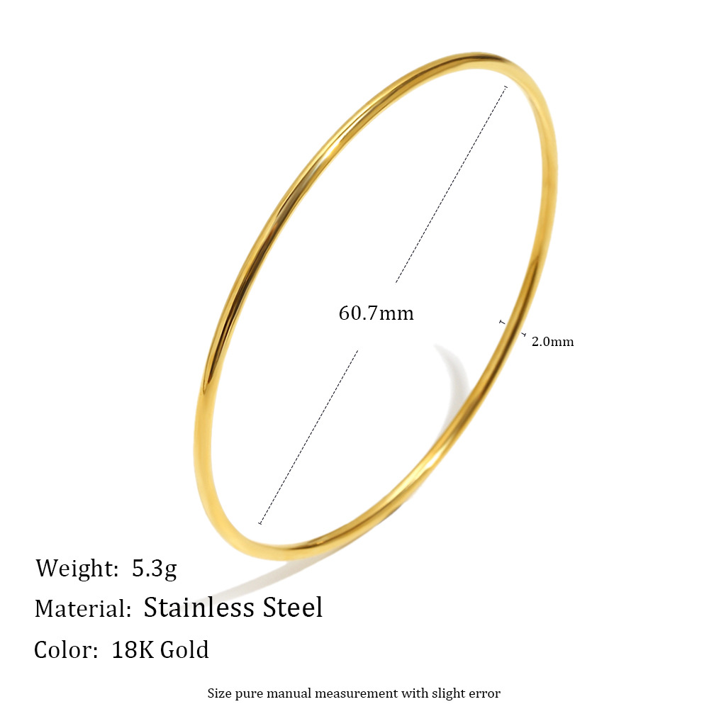 Elegant Stylish Hollow Heart 18K Gold Bangle
