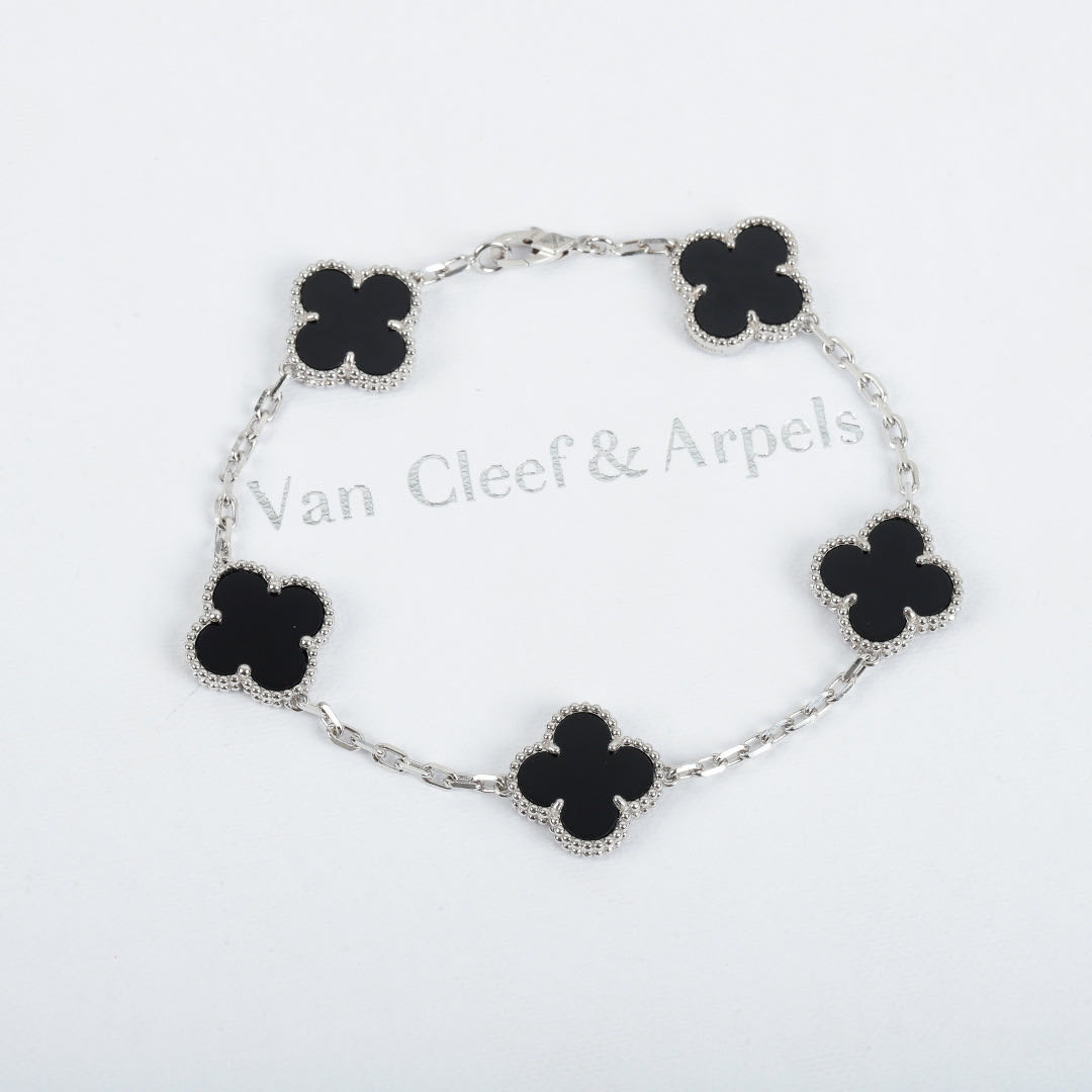 Bracelet Necklace Ring Earrings