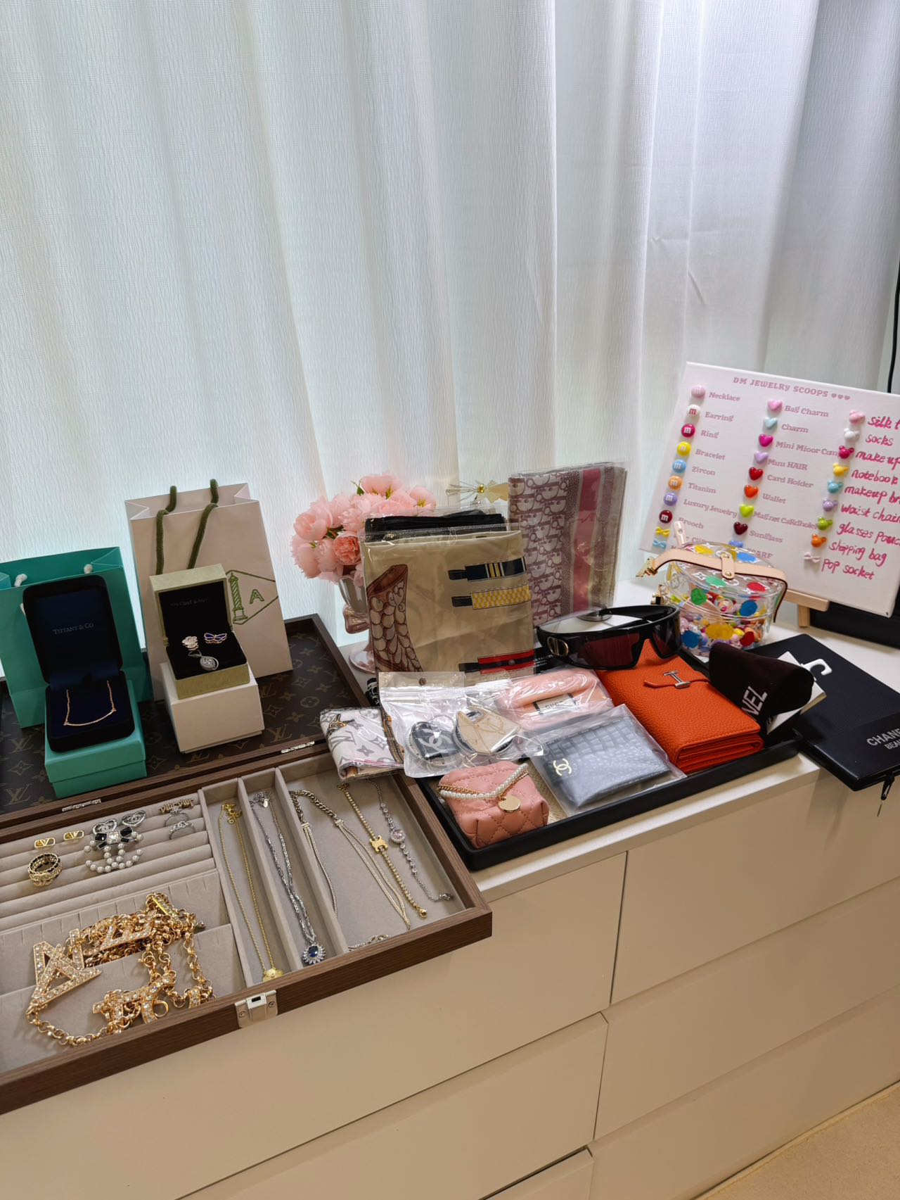 Blind luxury jewelry and lucky Scoop