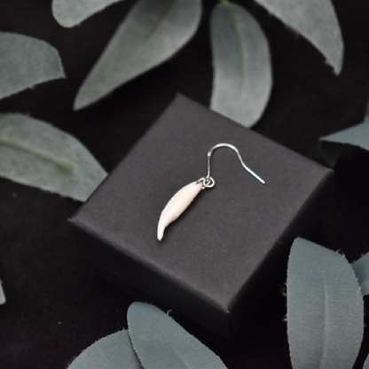 2101 Jewelry series Handmade Bone Necklace & Earrings Figurine Artisan Jewelry Unique Gothic for Halloween Christmas Gift Collectible Creative