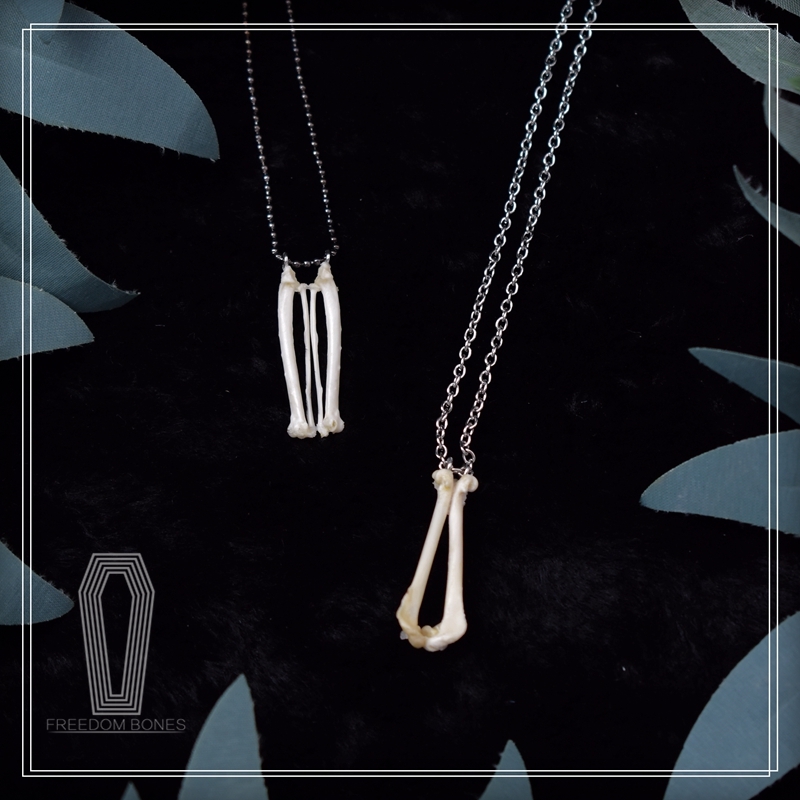 2101 Jewelry series Handmade Bone Necklace & Earrings Figurine Artisan Jewelry Unique Gothic for Halloween Christmas Gift Collectible Creative