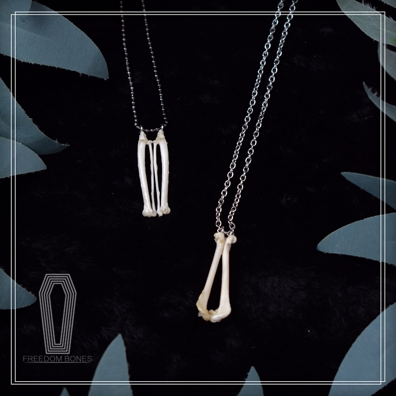 2101 Jewelry series Handmade Bone Necklace & Earrings Figurine Artisan Jewelry Unique Gothic for Halloween Christmas Gift Collectible Creative