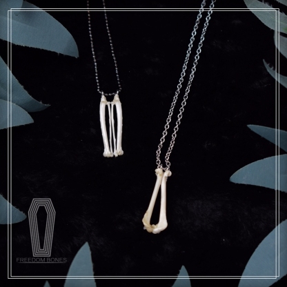 2101 Jewelry series Handmade Bone Necklace & Earrings Figurine Artisan Jewelry Unique Gothic for Halloween Christmas Gift Collectible Creative