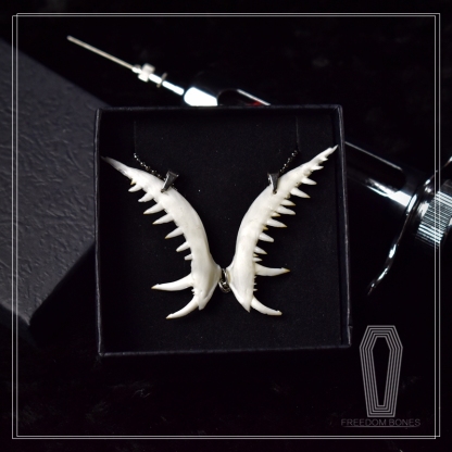 2104 Jewelry series Handmade Gothic Necklace Punk Style Bone Pendant for Men Women Alloy Chain Christmas Halloween Gift Party Goth