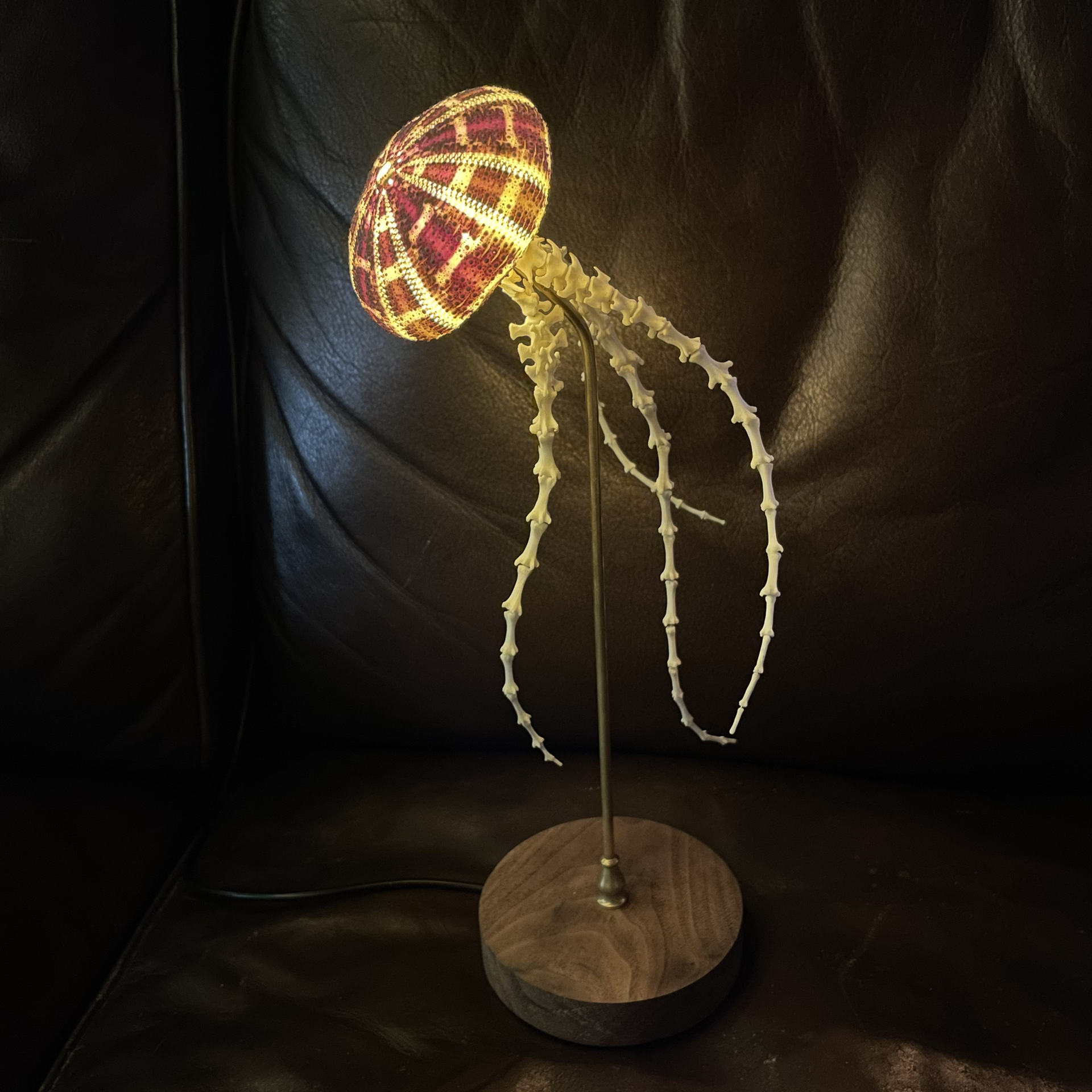 2062 Boutique series  Sea Elf Jellyfish lamp Taxidermy Handmade Bone table lamp Dark specimen decoration Halloween party supplies