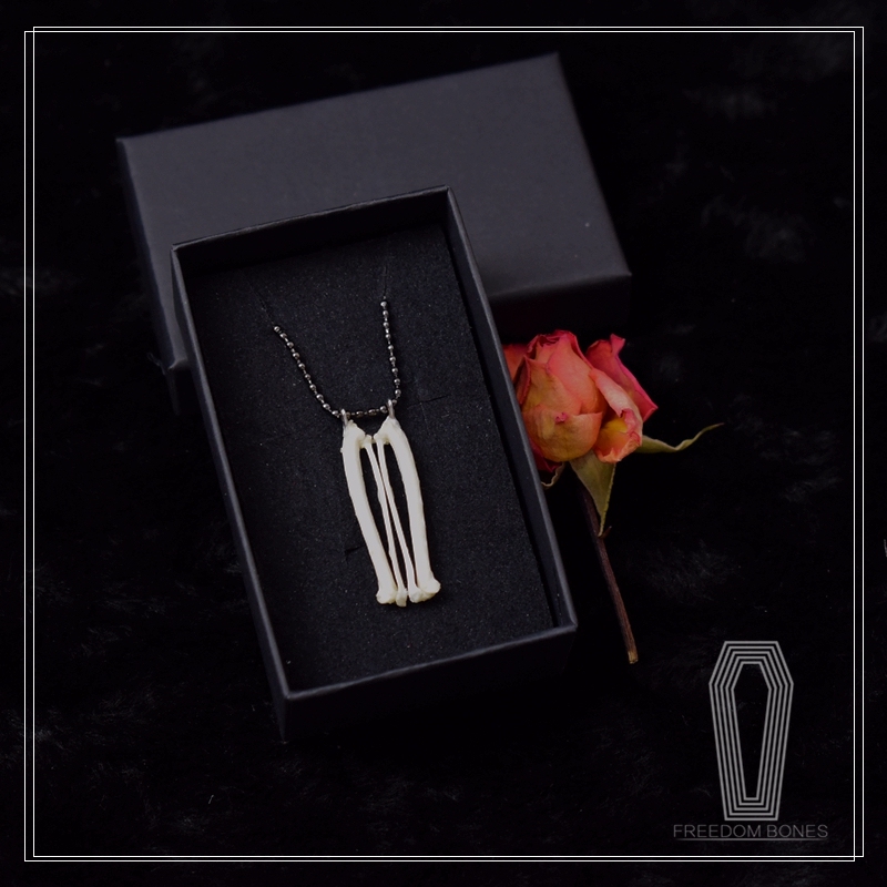 2101 Jewelry series Handmade Bone Necklace & Earrings Figurine Artisan Jewelry Unique Gothic for Halloween Christmas Gift Collectible Creative