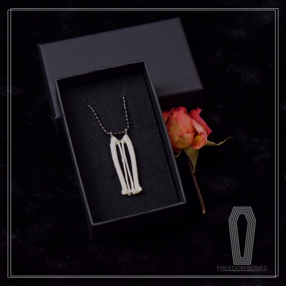 2101 Jewelry series Handmade Bone Necklace & Earrings Figurine Artisan Jewelry Unique Gothic for Halloween Christmas Gift Collectible Creative