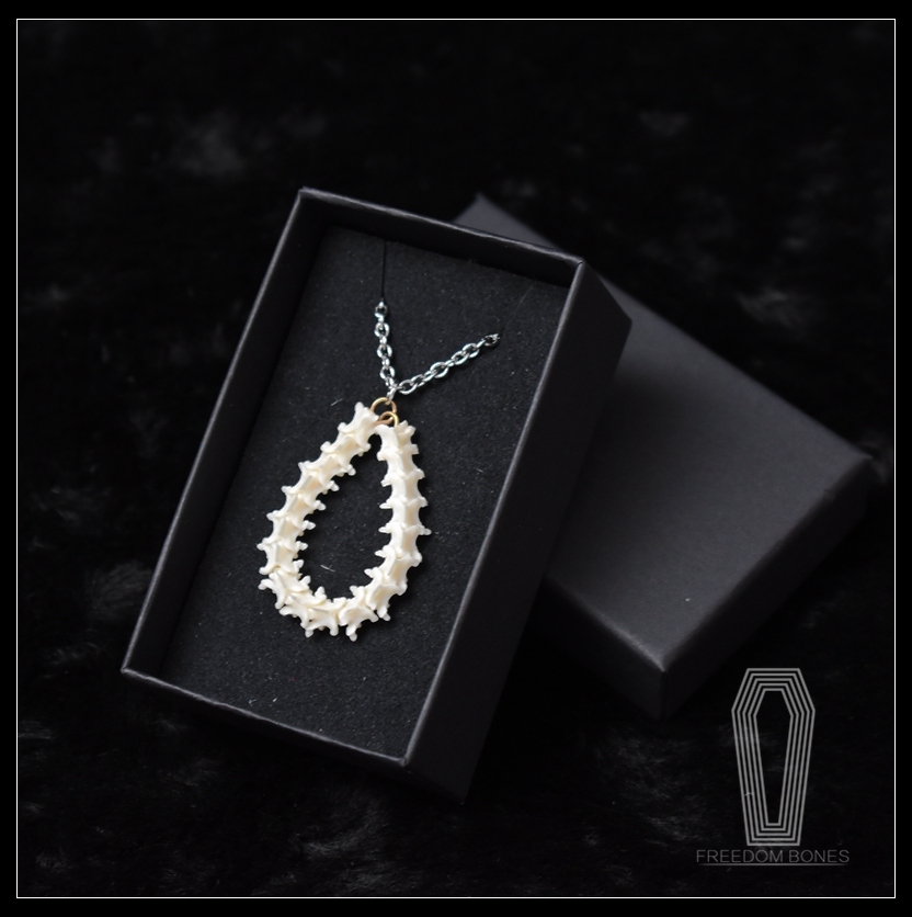 2101 Jewelry series Handmade Bone Necklace & Earrings Figurine Artisan Jewelry Unique Gothic for Halloween Christmas Gift Collectible Creative