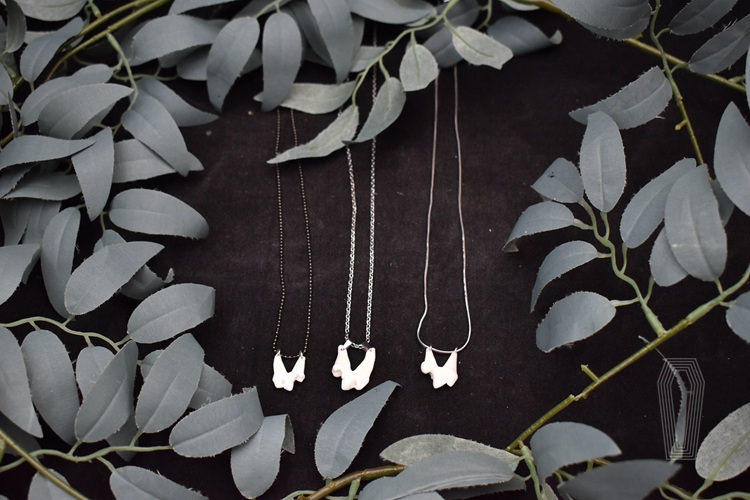 2101 Jewelry series Handmade Bone Necklace & Earrings Figurine Artisan Jewelry Unique Gothic for Halloween Christmas Gift Collectible Creative