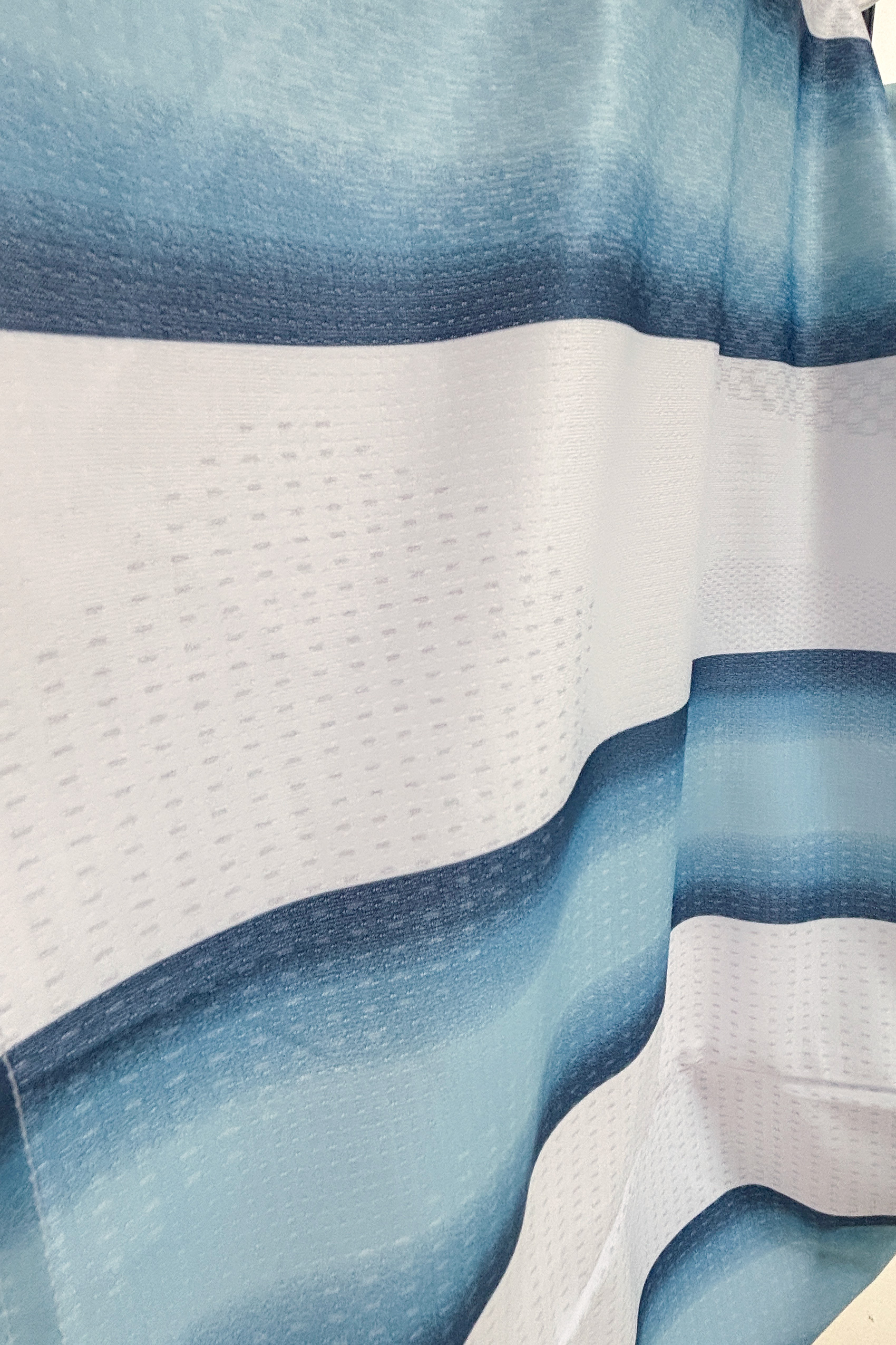 Men's Women's Sky Blue & White Striped Football Jersey – Breathable Quick-Dry Soccer Training Top