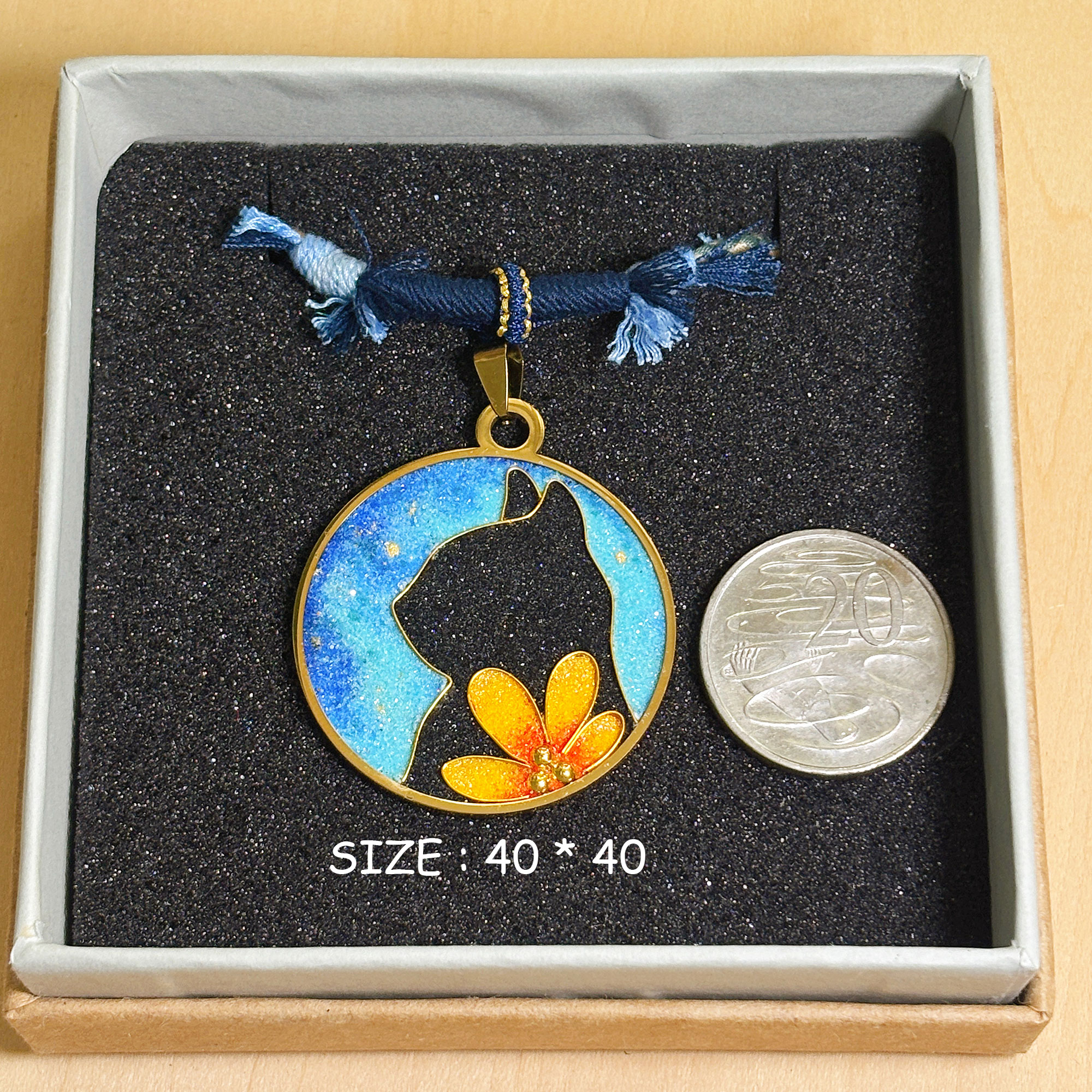 [Copy]Custom Stretching Cat Cloisonné Pendant | Starry Night Red Tulips Necklace | Handmade Pet Portrait Art Jewelry