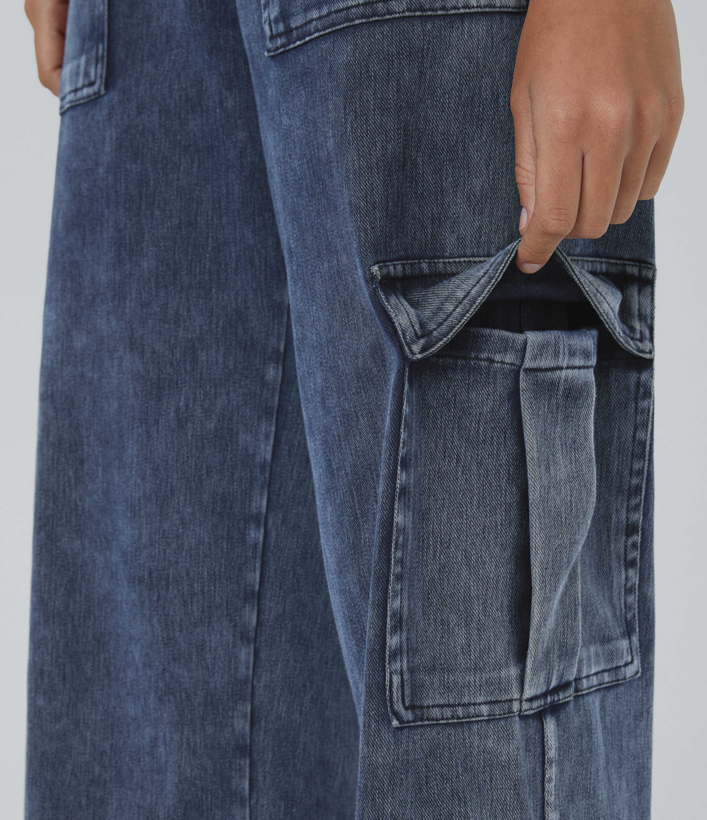 Mid Rise Pockets Straight Leg Casual Cargo Jeans