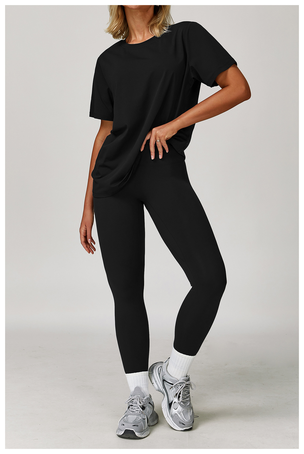 Versatile Round-Neck Relaxed Fit Quick-Dry Top