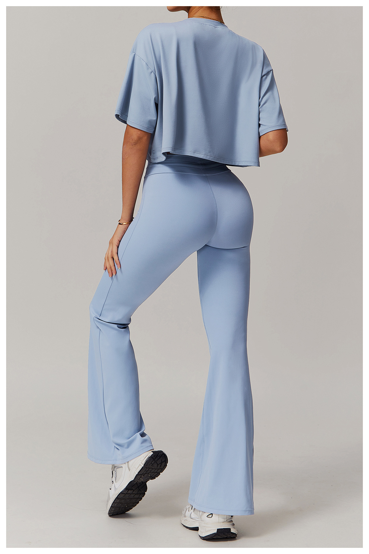 Ombreezy High-Waist Flared Yoga Trousers with Sculpting Fit"