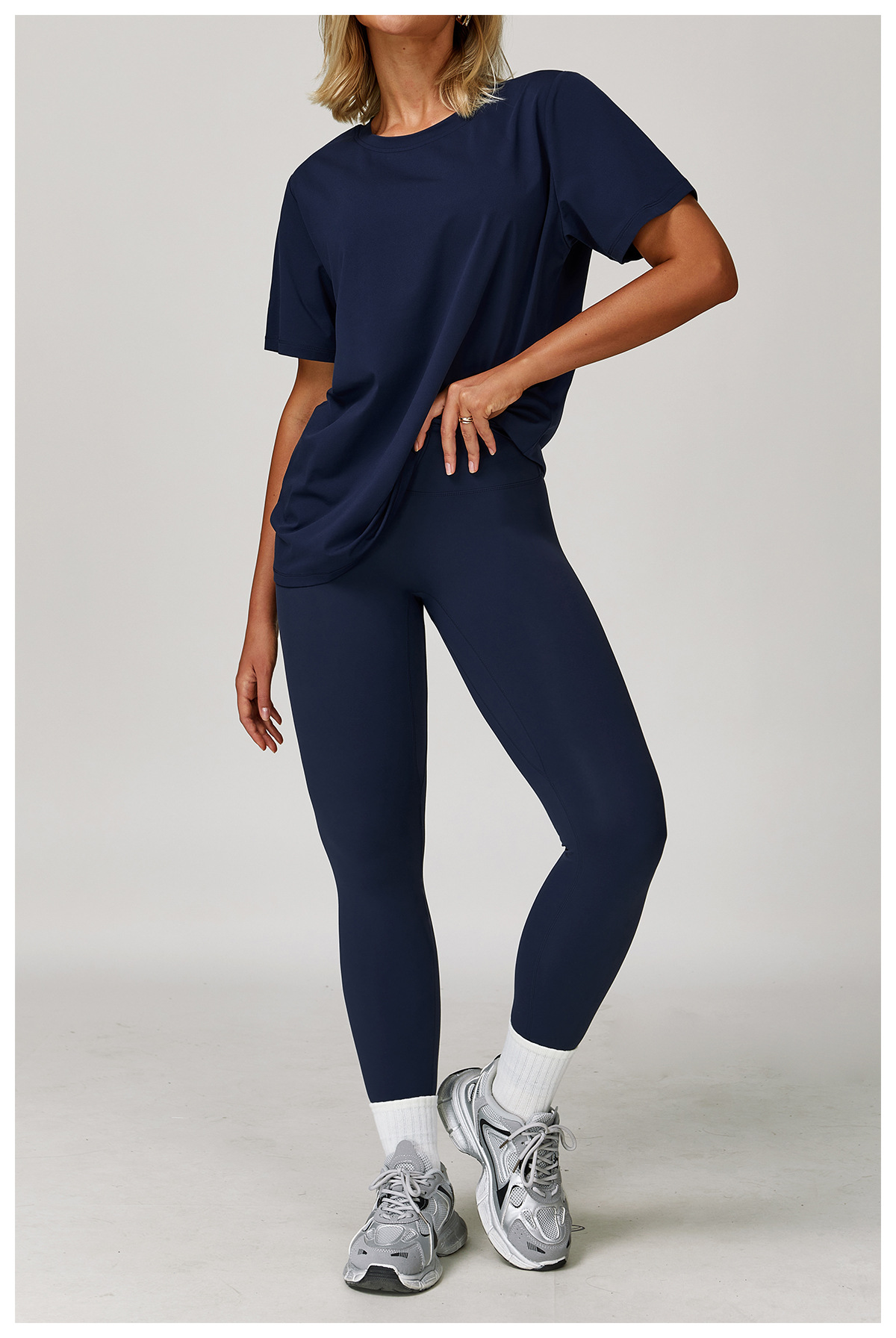 Versatile Round-Neck Relaxed Fit Quick-Dry Top