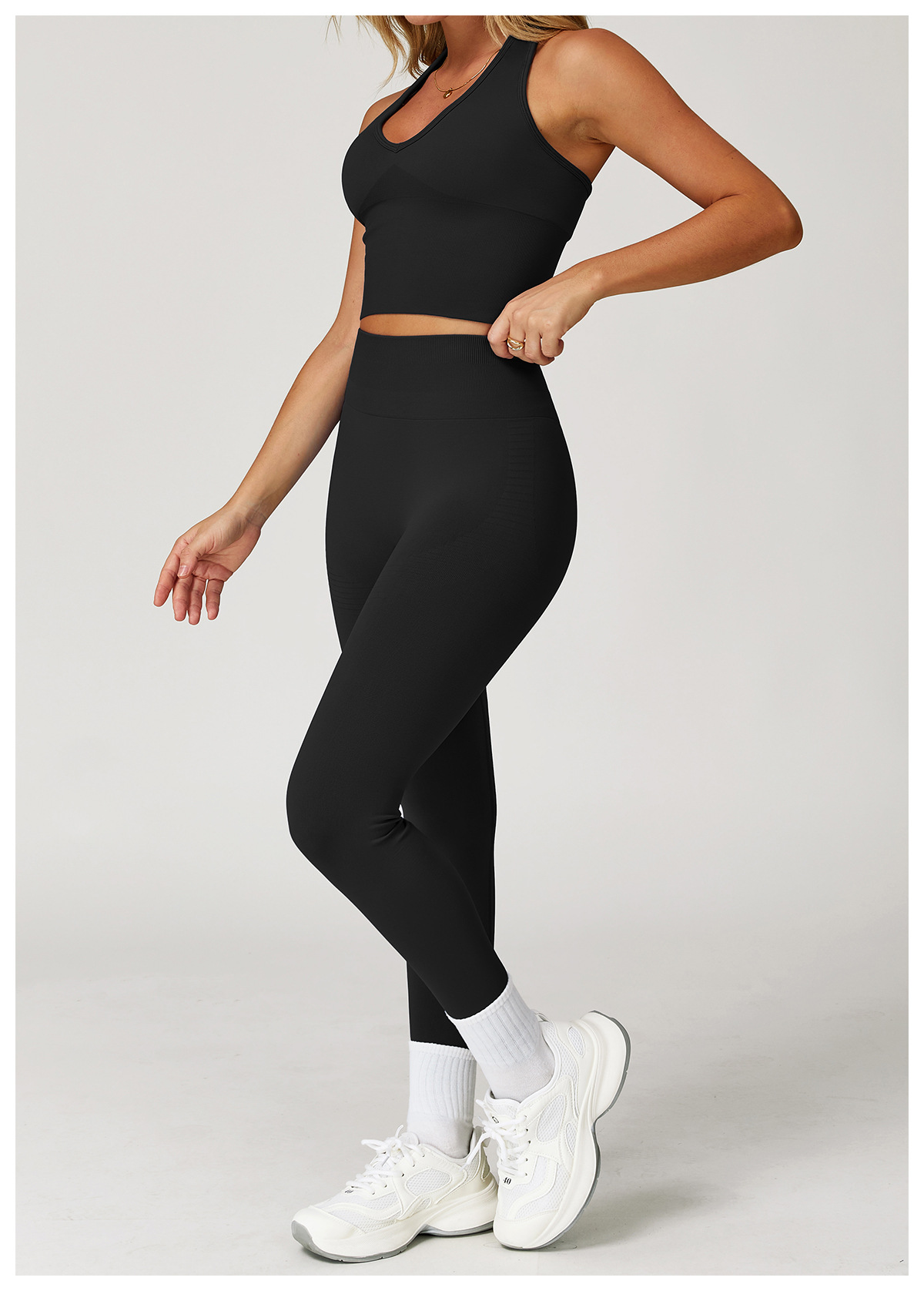 Ombreezy Breathable Halterneck Yoga Bra with Racerback Design