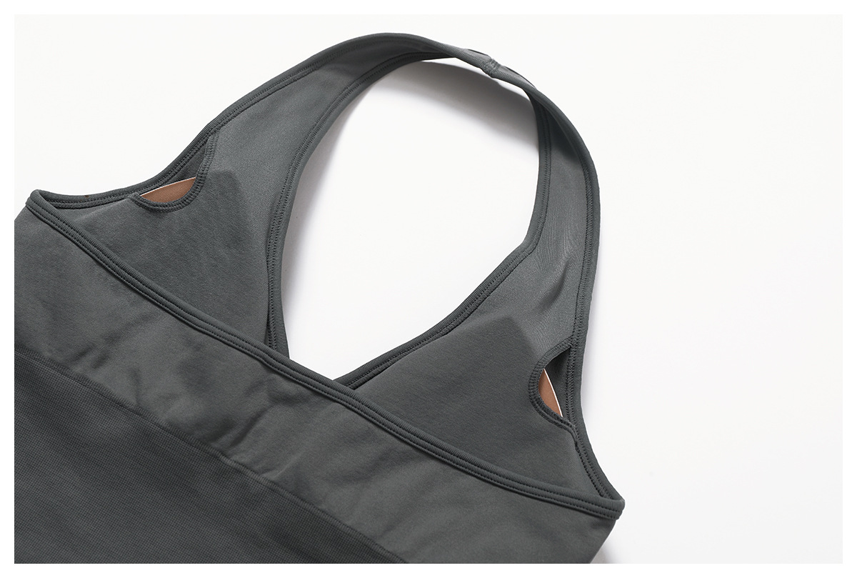 Ombreezy Breathable Halterneck Yoga Bra with Racerback Design