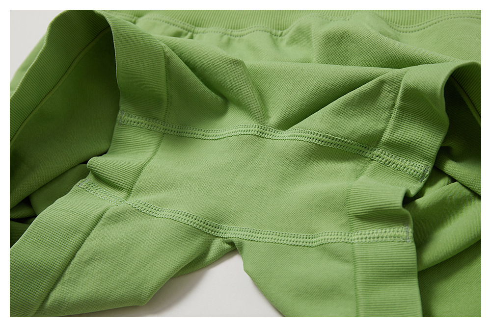 Ombreezy Seamless High-Waisted Yoga Shorts