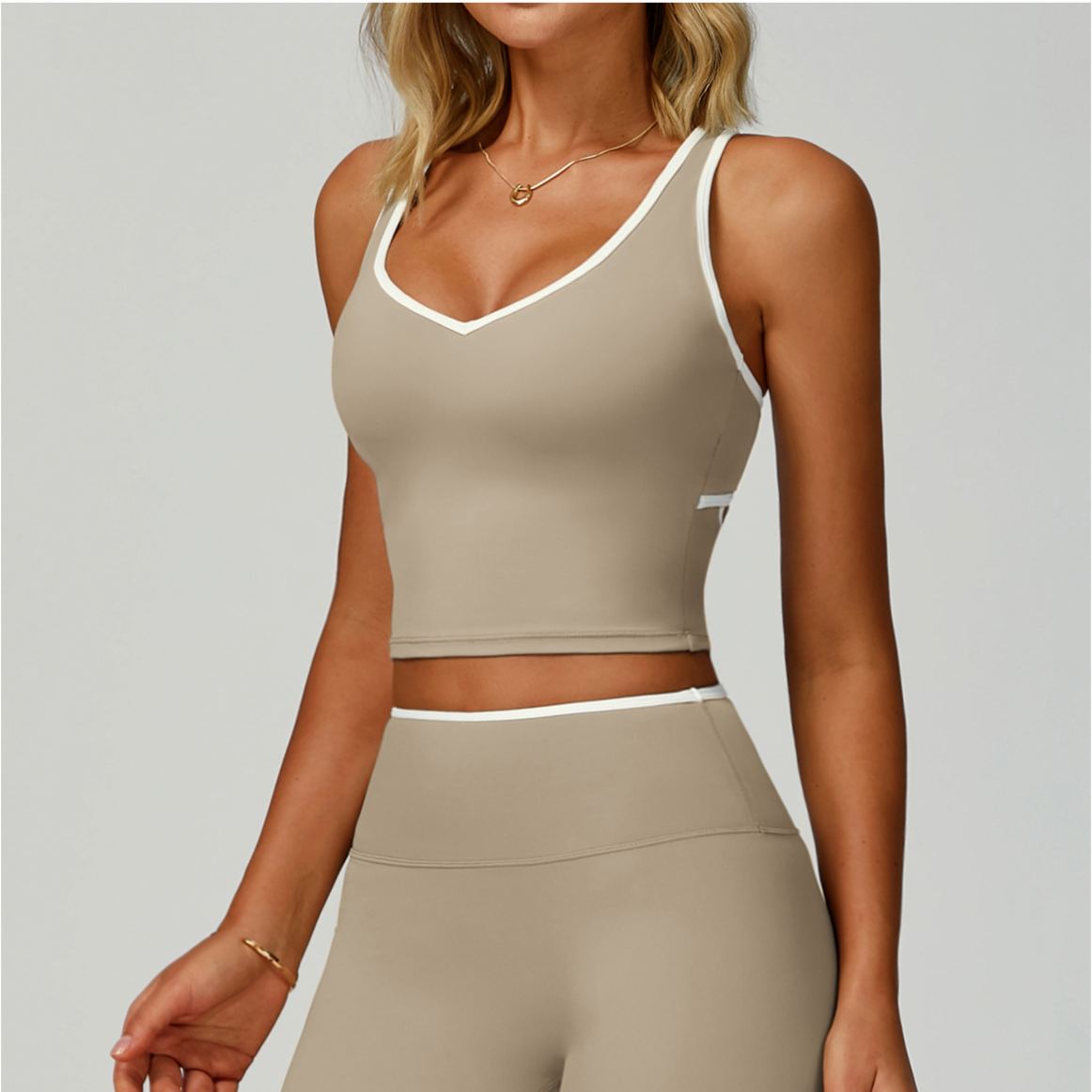 Contrast Binding & Cut-Out Details Sports Tank