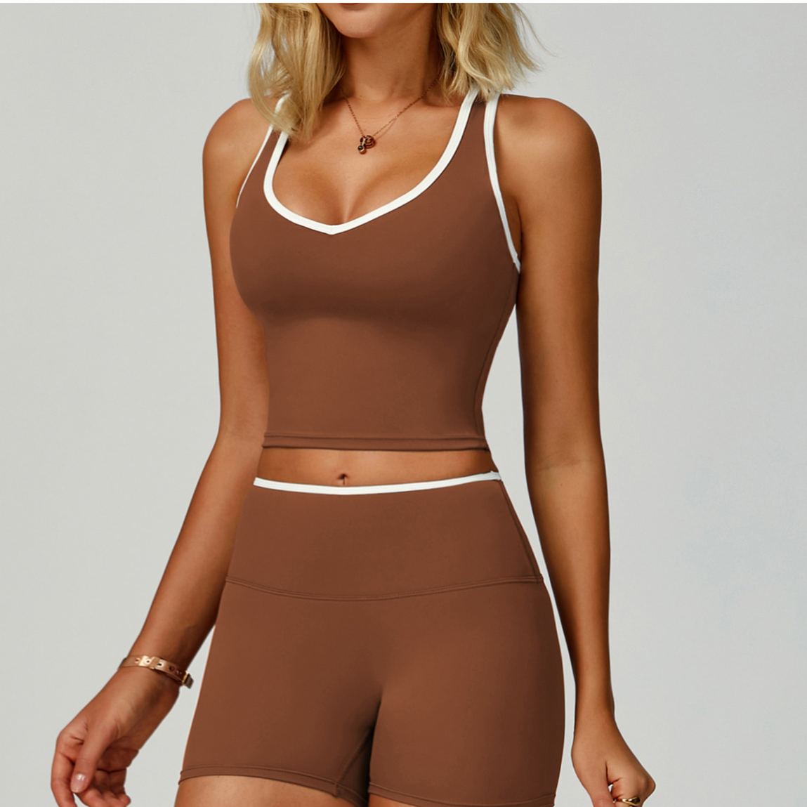 Contrast Binding & Cut-Out Details Sports Tank