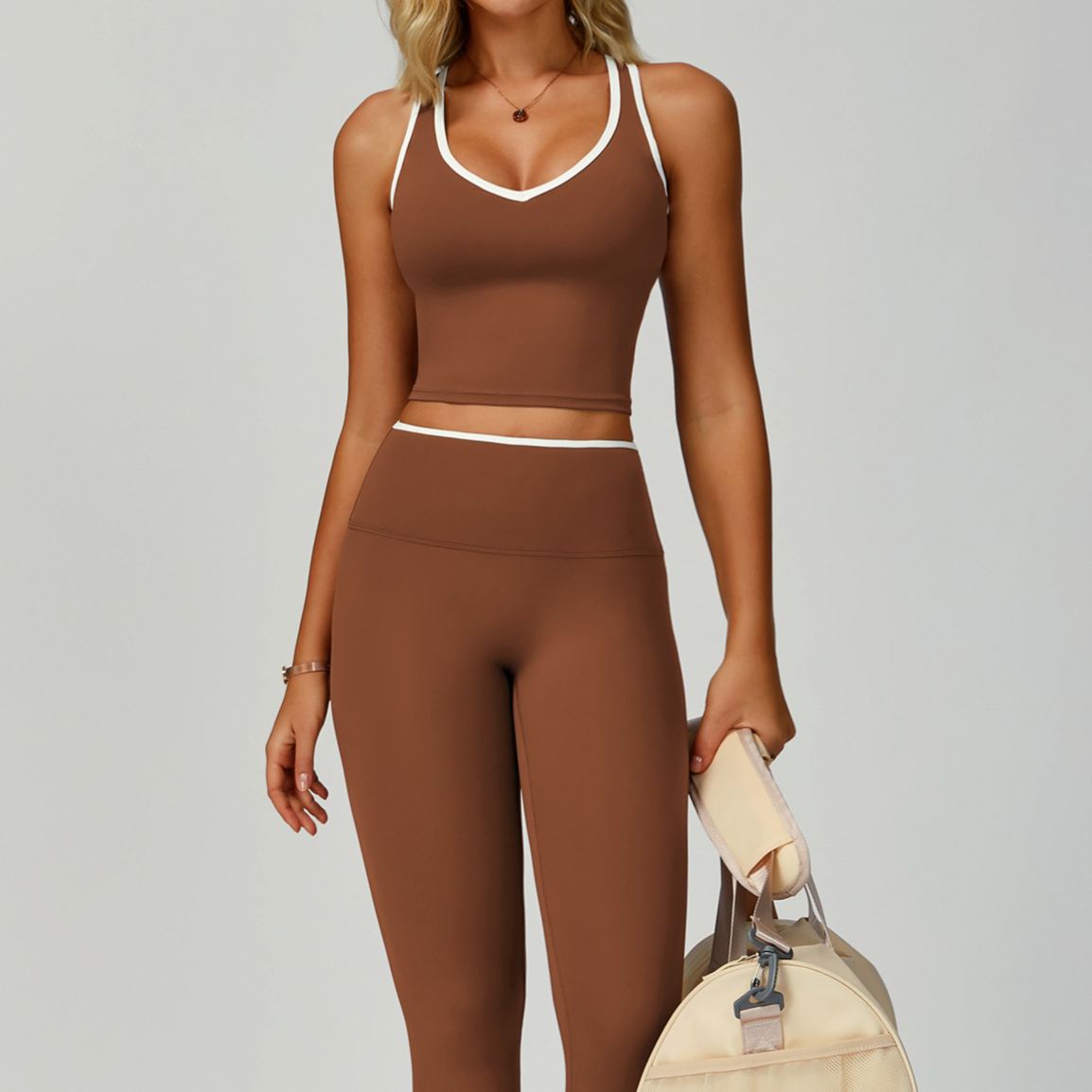 Contrast Binding & Cut-Out Details Sports Tank