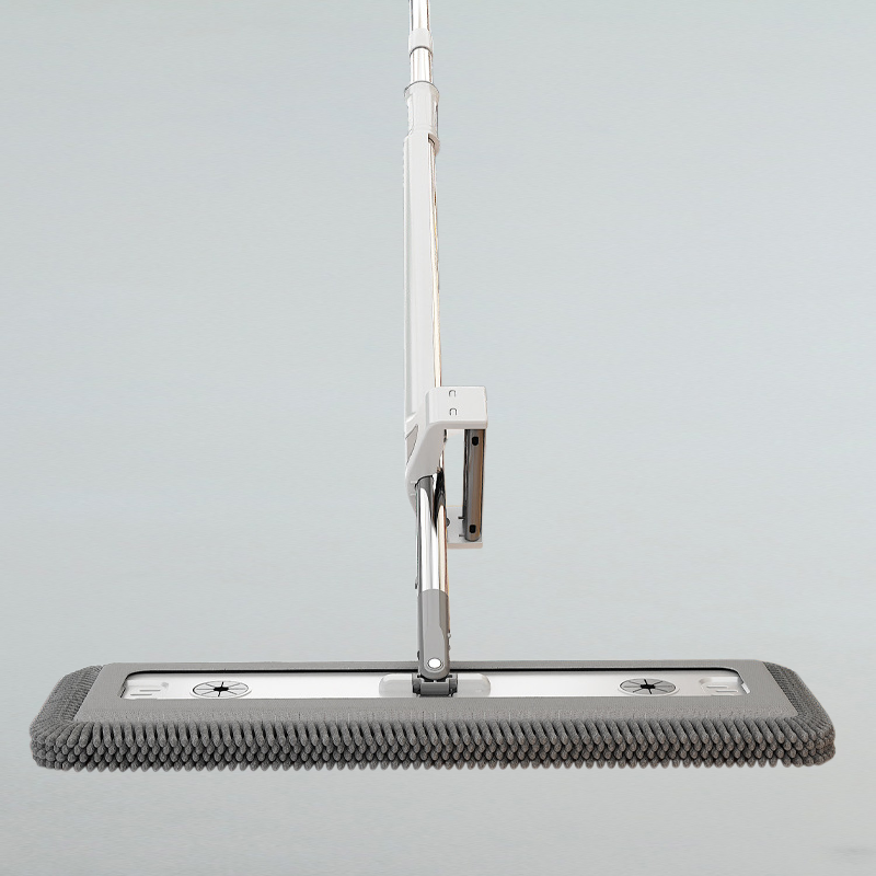 Hands-free chenille flat mop