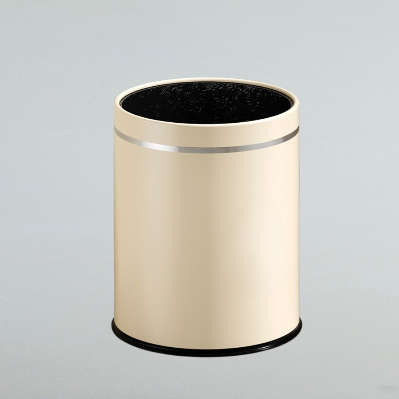 Large capacity household trash can