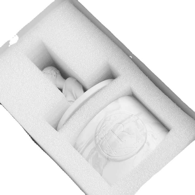 Sculptural Plaster Aroma Cup Candle – Premium Essential Oil Soy Wax Candle, Hand-Poured in Artisanal Statue-Inspired Holder